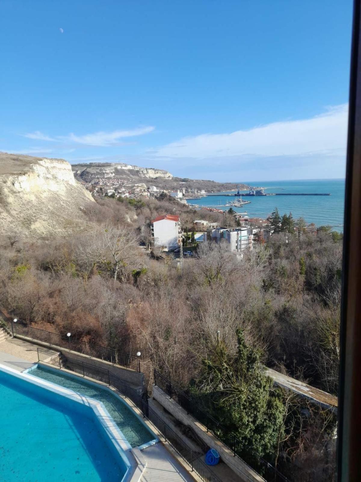 Queen'S Palace Balchik Apartment Esterno foto