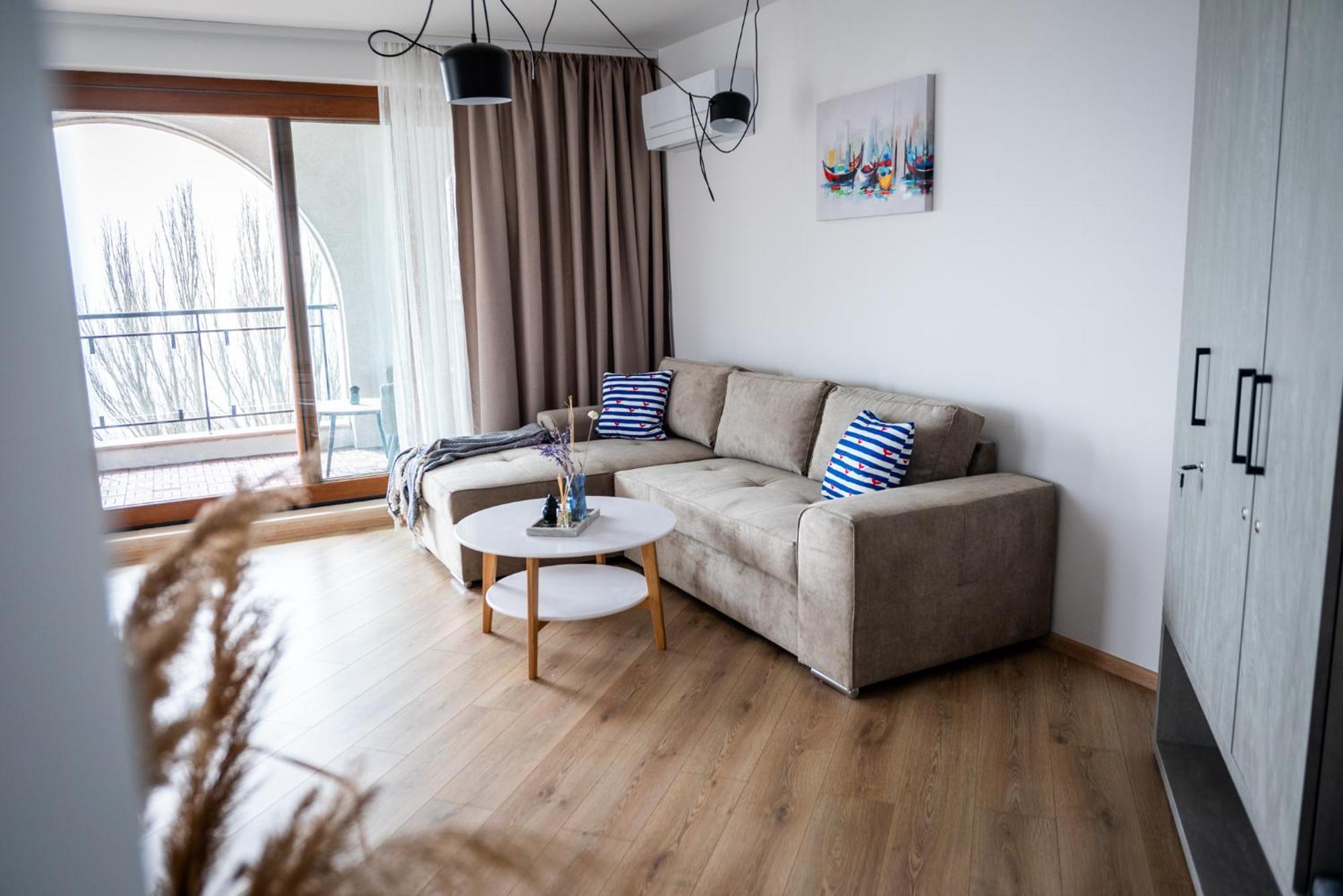 Queen'S Palace Balchik Apartment Esterno foto
