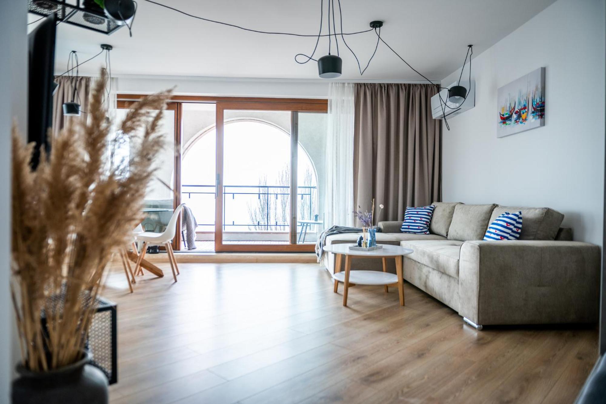 Queen'S Palace Balchik Apartment Esterno foto