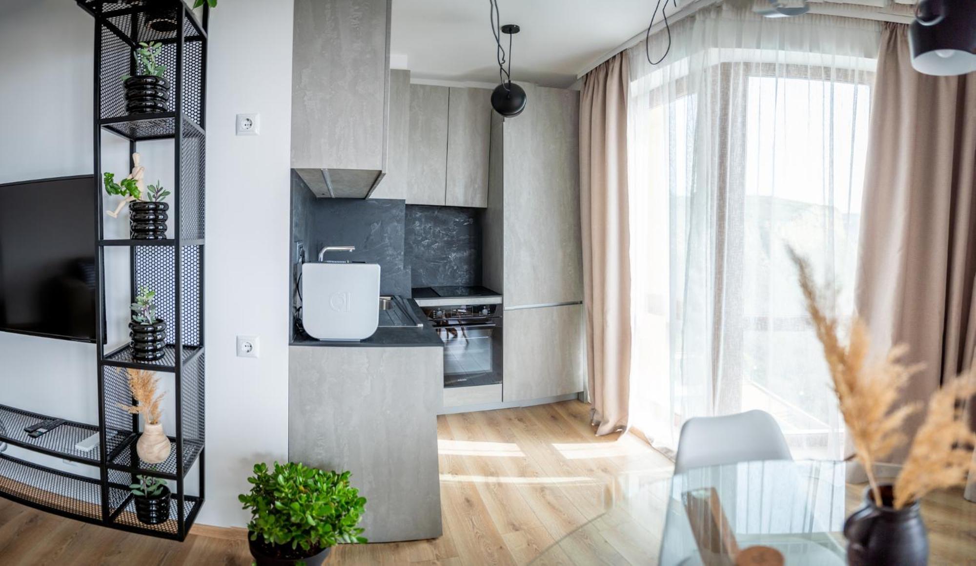 Queen'S Palace Balchik Apartment Esterno foto