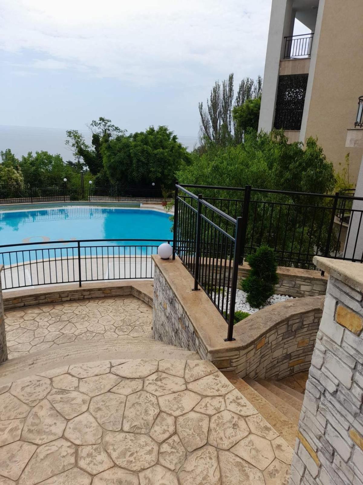 Queen'S Palace Balchik Apartment Esterno foto