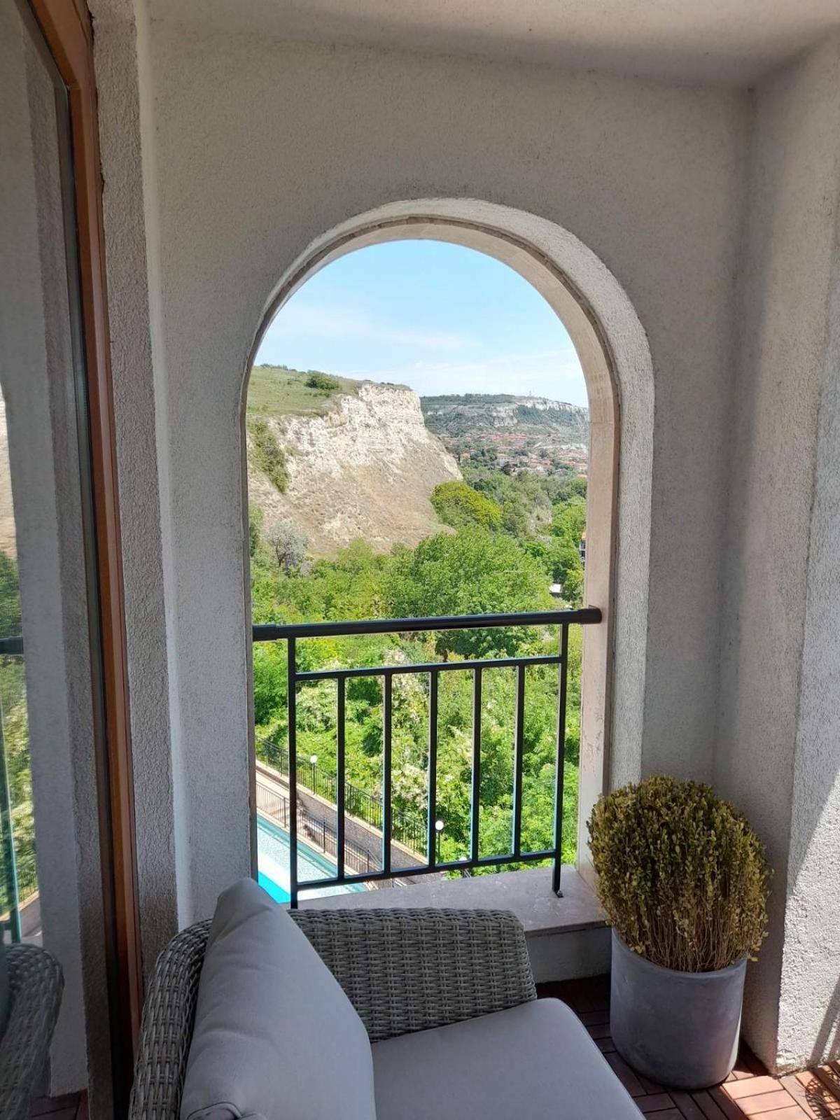 Queen'S Palace Balchik Apartment Esterno foto